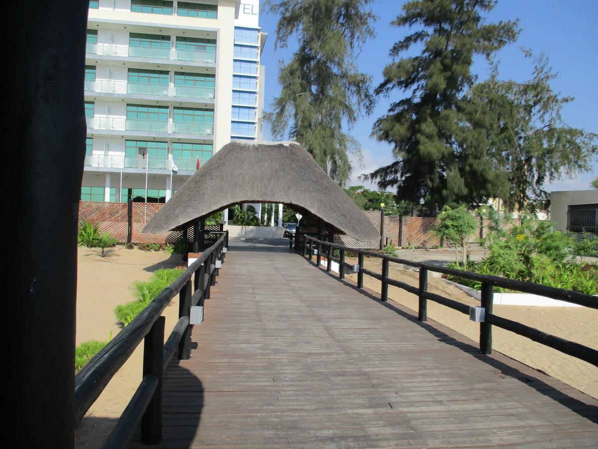 Hotel Restinga Lobito Esterno foto