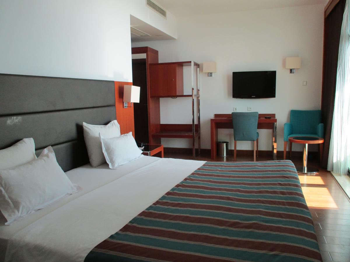 Hotel Restinga Lobito Esterno foto